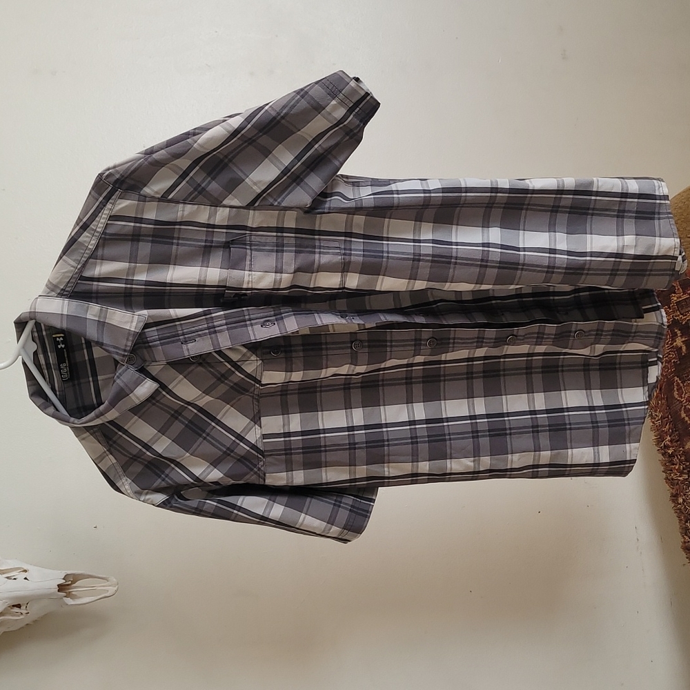 Under Armour button-down shirt Large